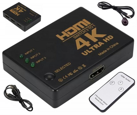 HDMI sumatorius 3 → 1 su maitinimu, su pultu